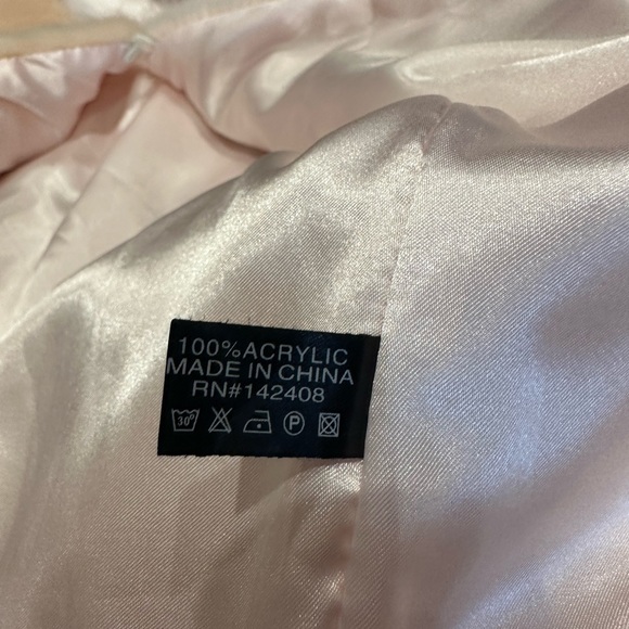 Cara fake fur coat - Picture 5 of 6